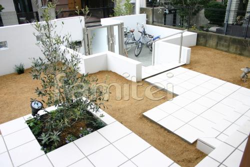 ������ǥå��򤯤�̤������ϥ��ڡ���