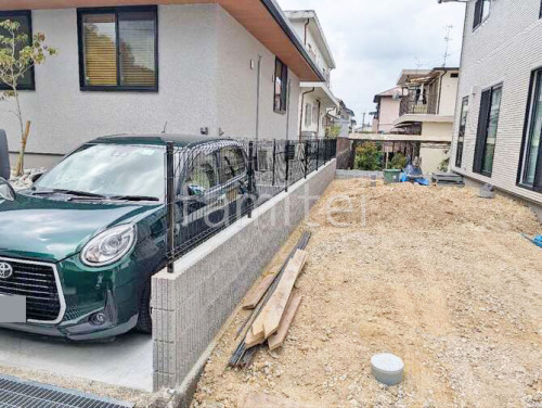 ブロック塀 (化粧ブロック) ユニソン ジャスティ スチールメッシュ フェンス YKKAP イーネット3F型 スチール柱 境界・メッシュ