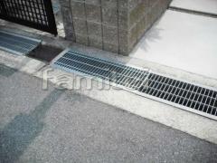 ���졼����