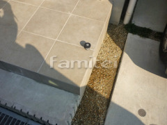 �������佤