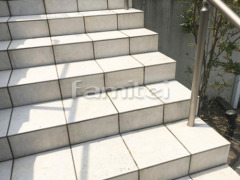 �������佤