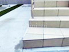 �������佤