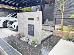 モダン門柱 壁タイル貼り タカショー セラレバンテ 郵便受けポスト YKKAP エクステリアポストG3型 宅配ボックス Panasonic コンボミドル