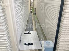 犬走り 防犯砂利敷き バラス砕石 防草シート加工