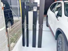 木製調デザインアルミ角柱門柱 LIXIL デザイナーズパーツ枕木材 郵便受けポスト スリム縦型ポスト