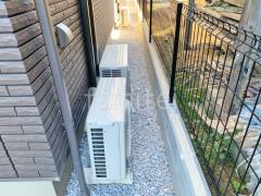 犬走り 防犯砂利敷き バラス砕石 防草シート加工