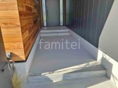 玄関アプローチ モルタル仕上げ