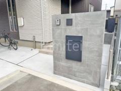 モダン門柱 壁タイル貼り タカショー セラレバンテ 宅配ボックス ユニソン ヴィコDB100