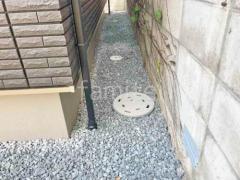 犬走り 防犯砂利敷き バラス砕石 防草シート加工