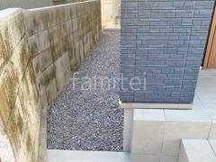 犬走り 防犯砂利敷き バラス砕石 防草シート加工