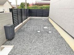 犬走り 防犯砂利敷き バラス砕石 防草シート加工