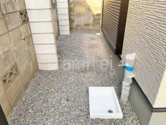 犬走り 防犯砂利敷き バラス砕石 防草シート加工