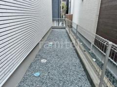 犬走り 防犯砂利敷き バラス砕石 防草シート加工