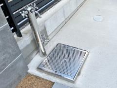 立水栓 カクダイ ステンレス双口混合水栓 624-204 水受け(パン) オンリーワン スプリット タイプC