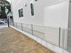 ブロック塀 (化粧ブロック) 太陽エコブロックス 普通CB スチールメッシュ フェンス YKKAP イーネット3F型 スチール柱 境界・メッシュ