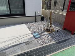 防犯砂利敷き バラス砕石 防草シート加工