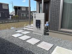 玄関アプローチ 踏み場 お客様支給品タイル