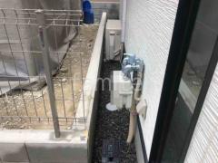 犬走り 防犯砂利敷き バラス砕石 防草シート加工