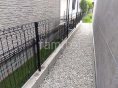 犬走り 防犯砂利敷き バラス砕石 防草シート加工