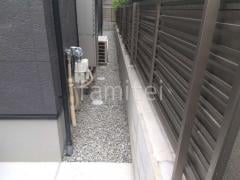 犬走り 防犯砂利敷き バラス砕石 防草シート加工