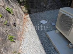 犬走り 防犯砂利敷き バラス砕石 防草シート加工