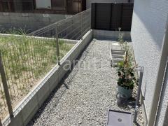 犬走り 防犯砂利敷き バラス砕石 防草シート加工