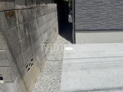 防犯砂利敷き バラス砕石 防草シート加工